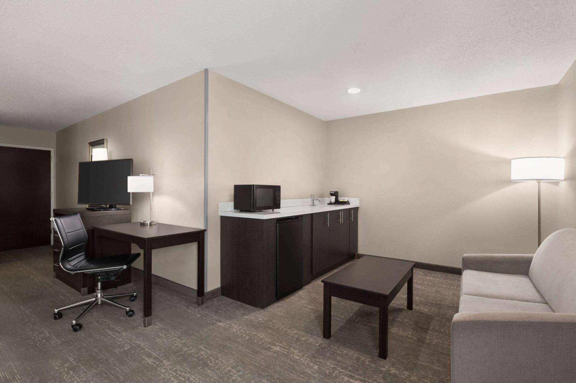 Wingate By Wyndham Savannah I-95 North Port Wentworth Dış mekan fotoğraf