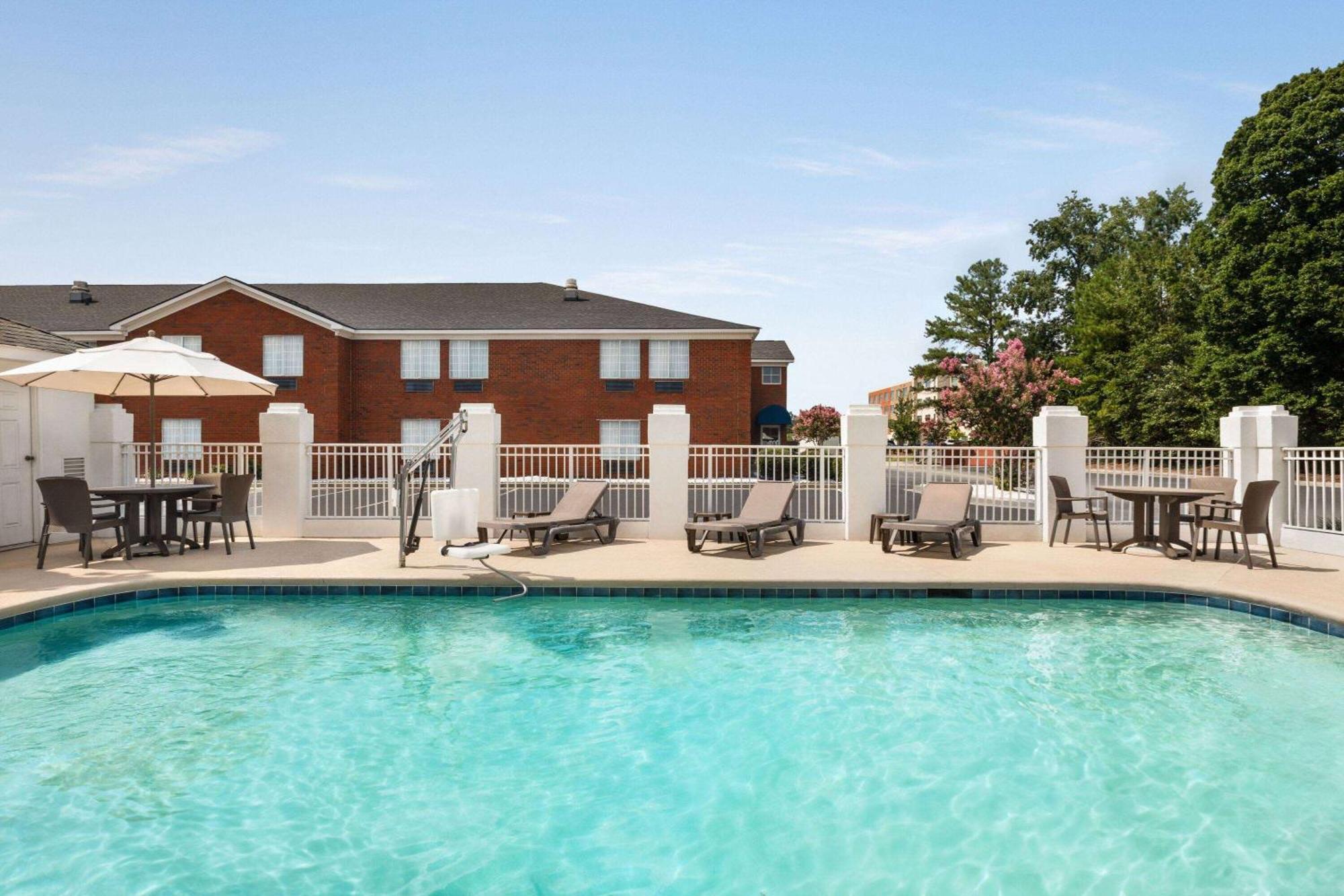 Wingate By Wyndham Savannah I-95 North Port Wentworth Dış mekan fotoğraf